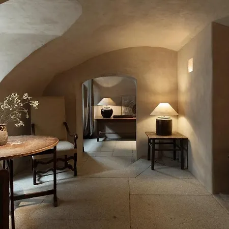 Townhouse Weisses Kreuz Boutiquehotel